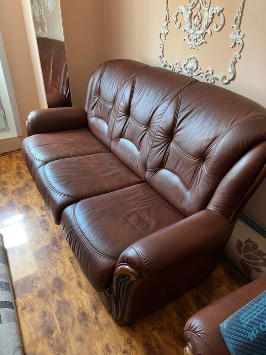 Мебель для дома и офиса в хорошем состояний