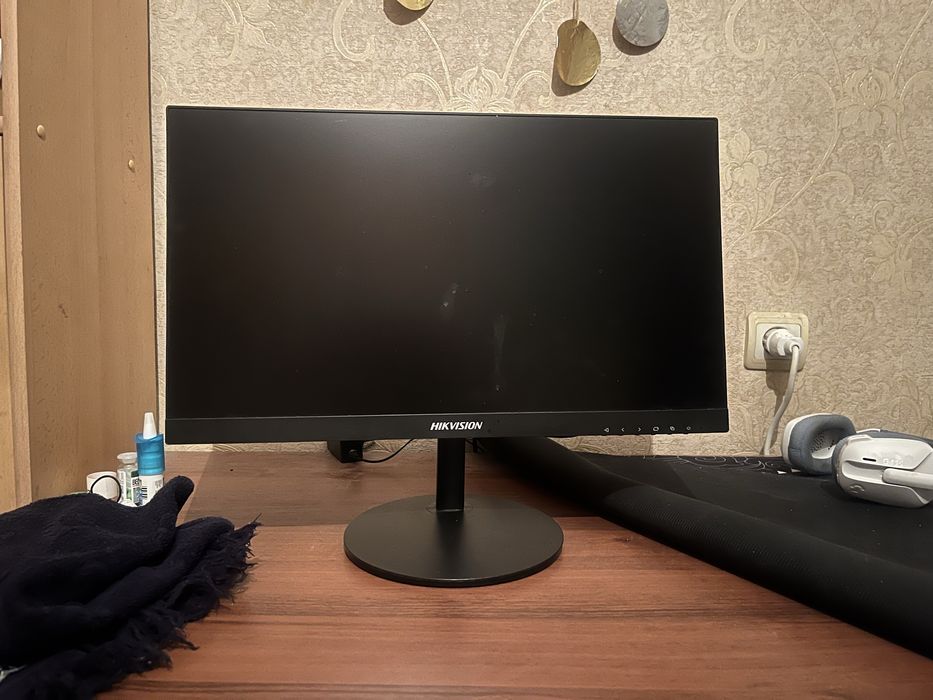 Монитор Hikvision 60 hz