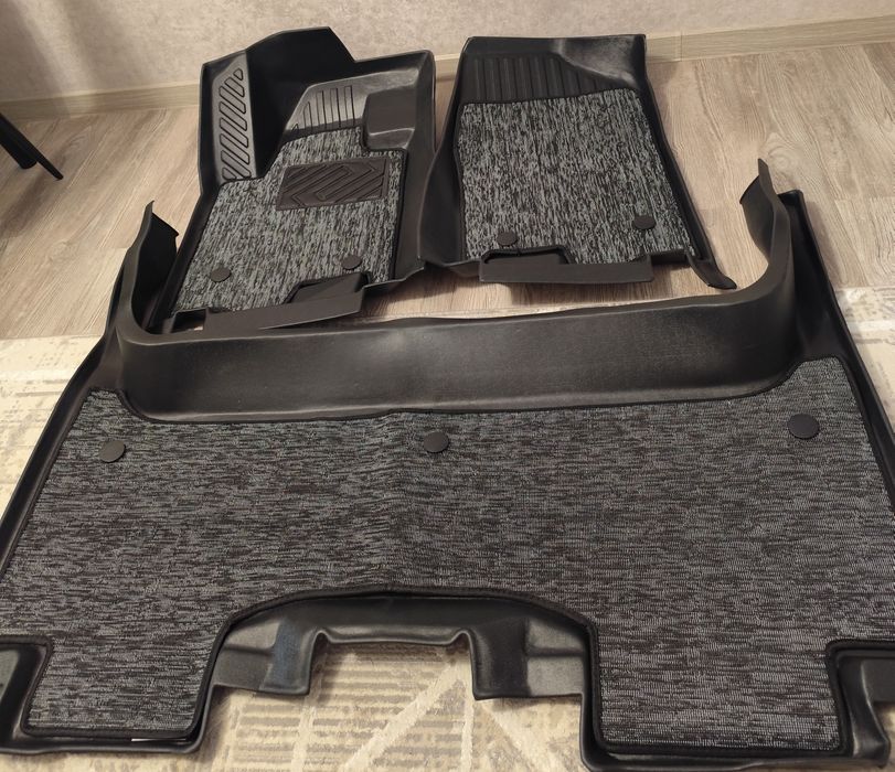 Продам коврики на Changan X7 Plus