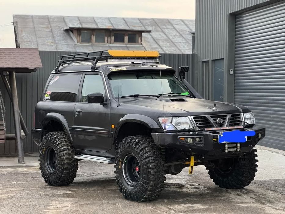 Nissan patrol autoutilitara