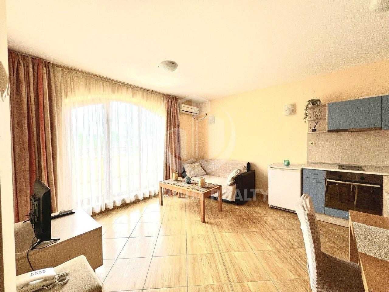 Продава се Двустаен апартамент в к.к. Слънчев бряг - 66 кв.м за 1031 €/кв.м - Снимка #2