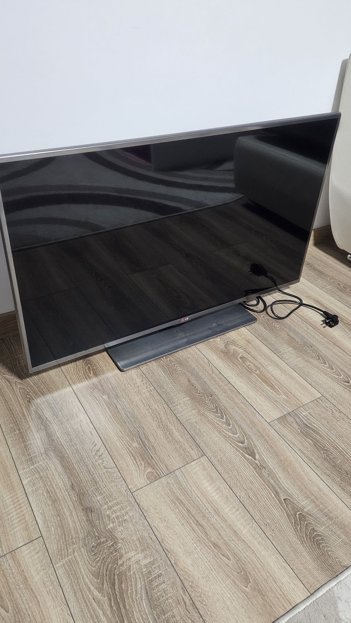 Tv/Smart tv lg 108 cm