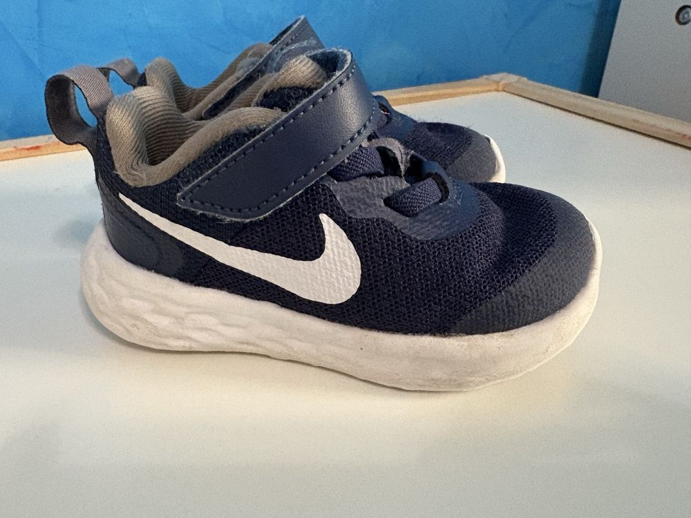 Детски маратонки Найк NIKE