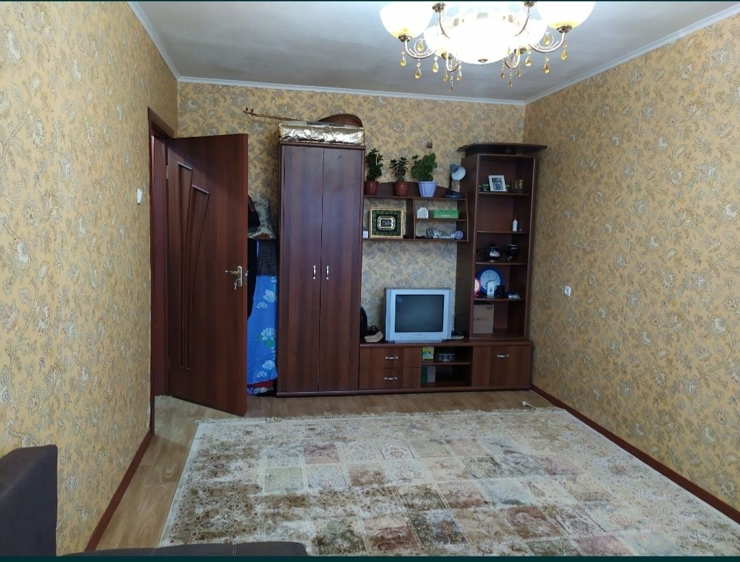 Продам 1 квартиру в 7 мкр