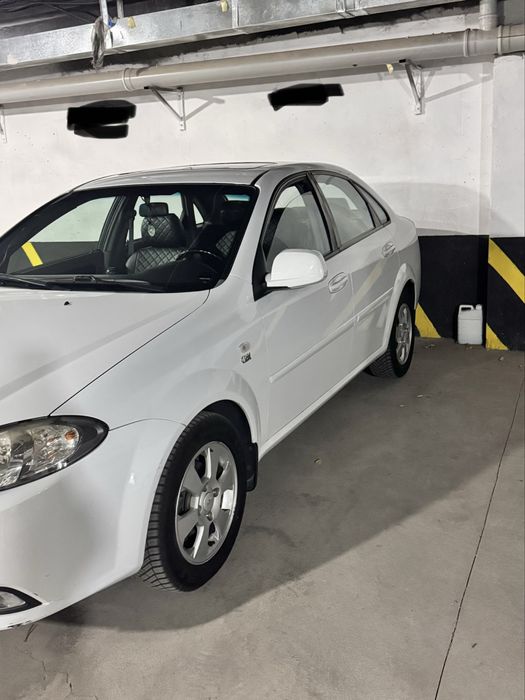 Срочно продаю свою машину.