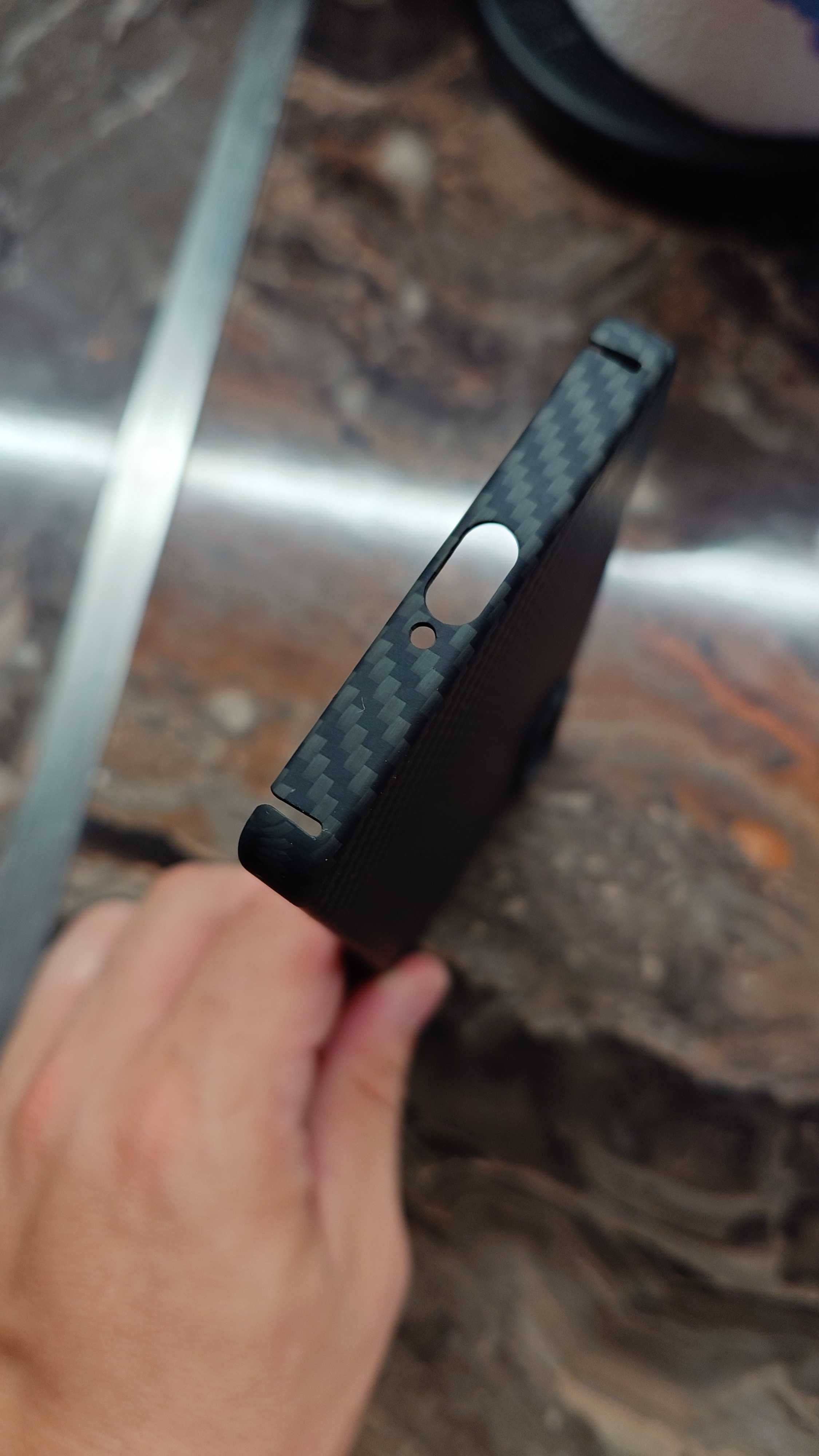 Продавам Карбонов кейс за Sony Xperia 1 VI