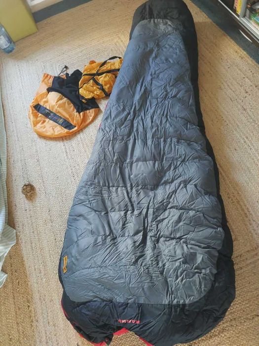 Sac dormit puf, Mammut Ajungilak Lahar Winter