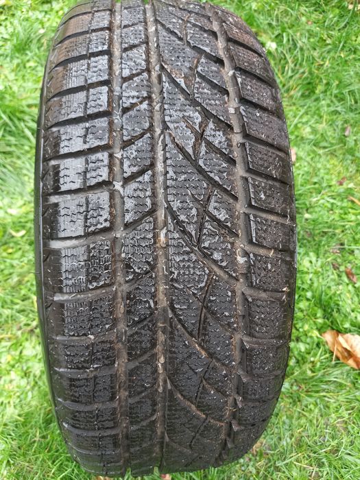 Vând jante BMW cu anvelope de iarnă