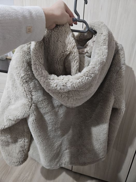 Палто на Stradivarius