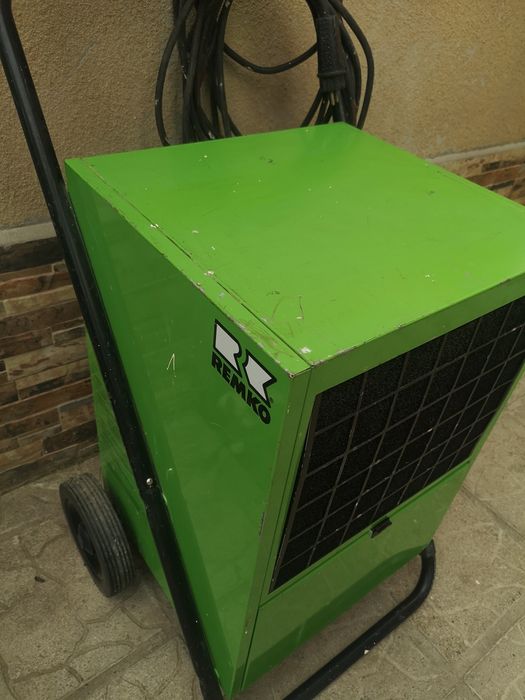 Професионален Влагоуловител REMCO 55L/24h 600m3/час