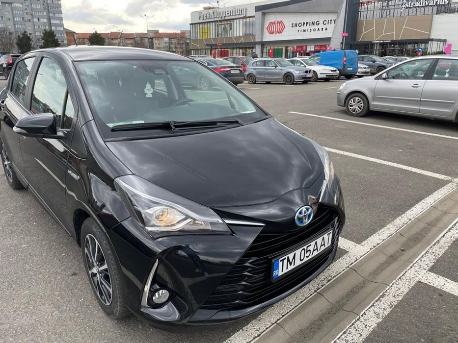 Toyota yaris hibrid 2020