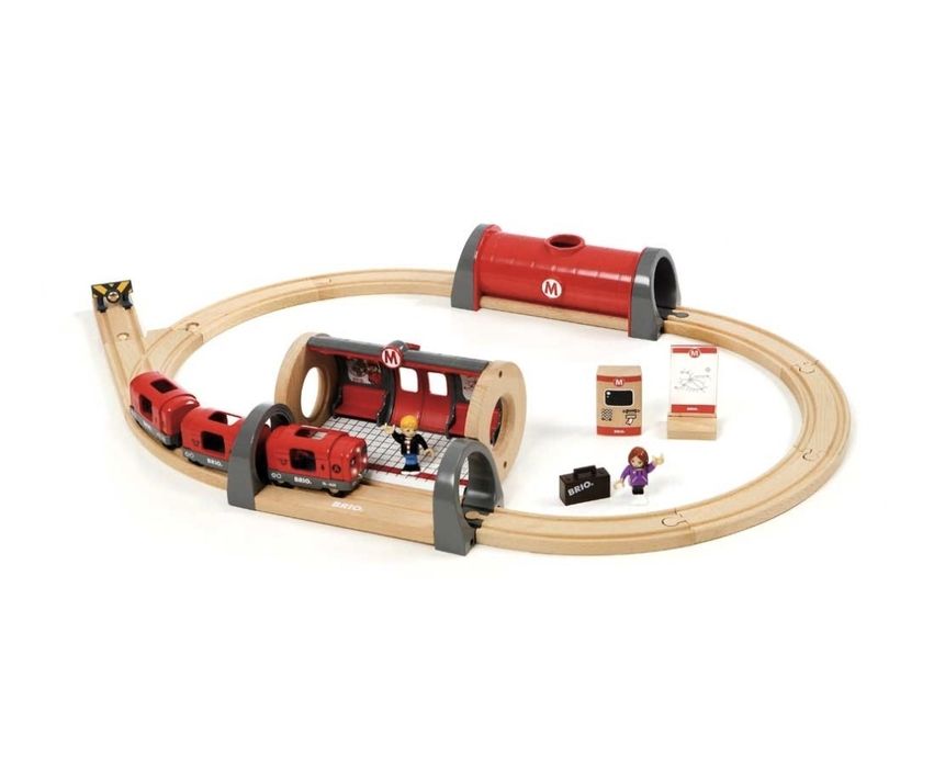 Влак с дървени релси и аксесоари Metro BRIO