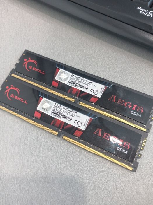 Оперативная память DDR4 16GB