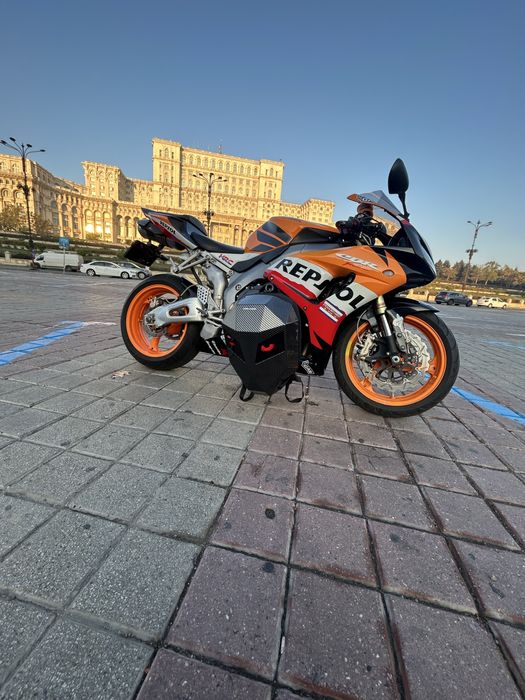 Honda RR 1000 - SC 57