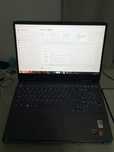 Laptop Lenovo LOQ RTX 4050 Ryzen 5 7640HS 16GB RAM 144hz