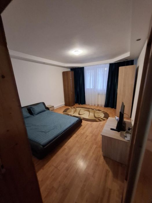 Apartzment 3 camere 70 mp  Targu Jiiu