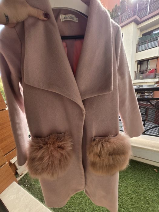 Дамско палто в пепел от рози с естествен косъм