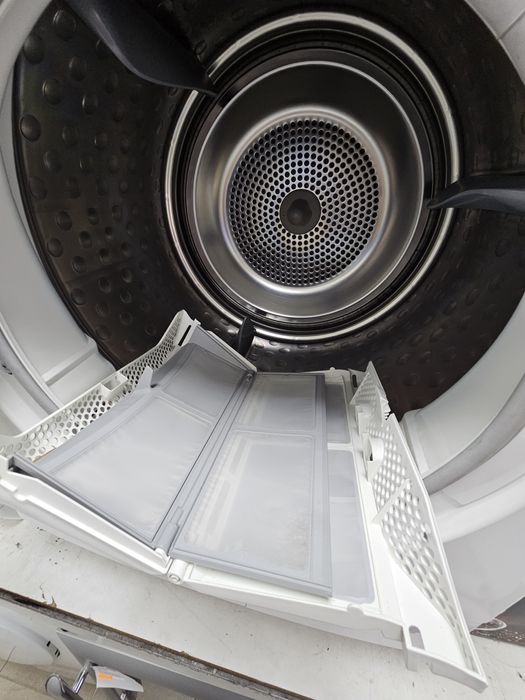 Сушилня AEG T67680IH3 клас: ААA+++ 8кг 400W с термопомпа