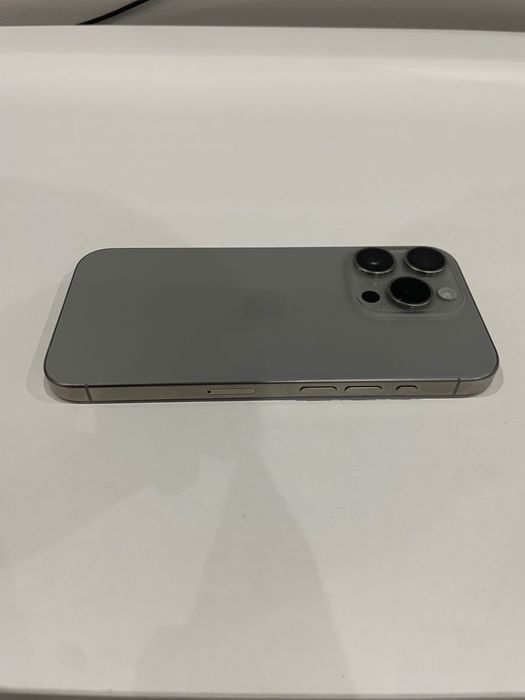 IPhone 15 Pro 256GB 90 % Батерия
