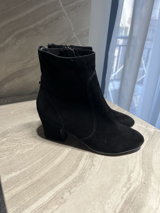 Боти с нисък ток