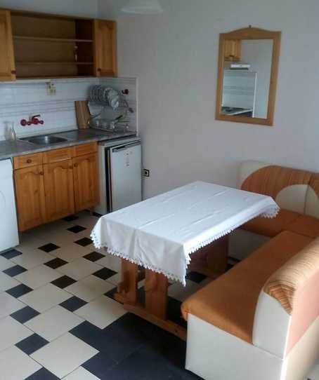 Дава се под наем Двустаен апартамент в Бургас, Лазур - 70 кв.м за 175 € - Снимка #2