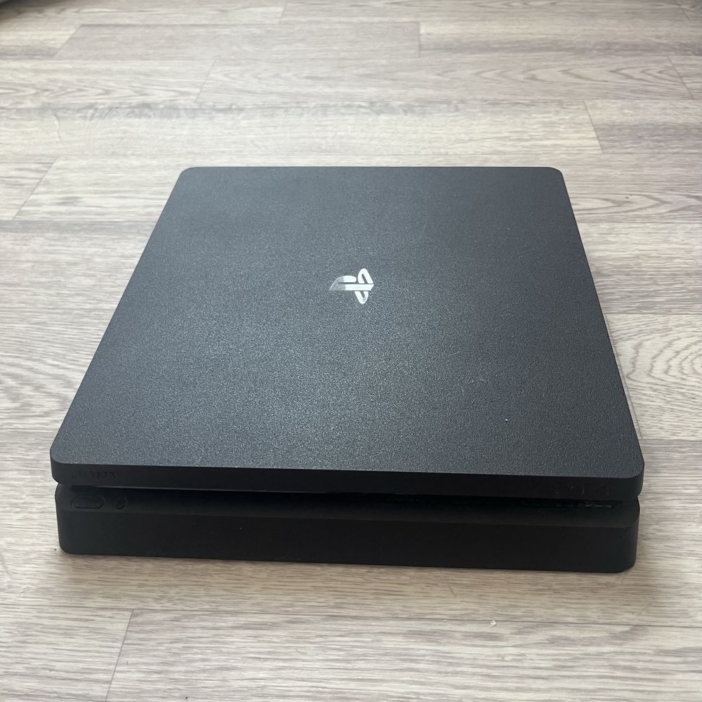 Ps 4 в хорошем состоянии