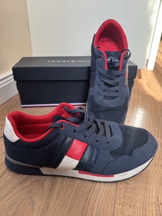 Тоmmy Hilfiger детски обувки 39 номер