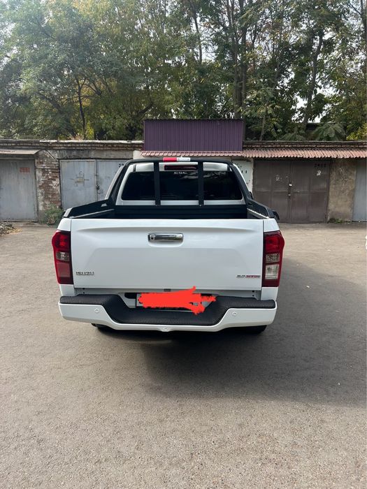 Isuzu D MAX turbo