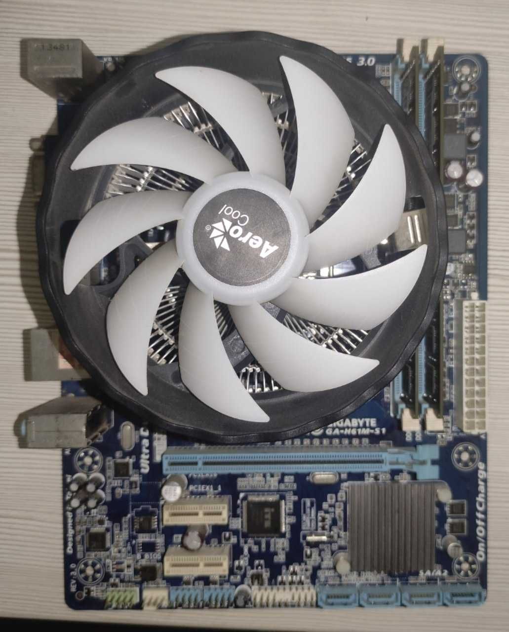 Комплект Xeon E3 1270(аналог i7-3770) + H61 + 16GB + Кулер