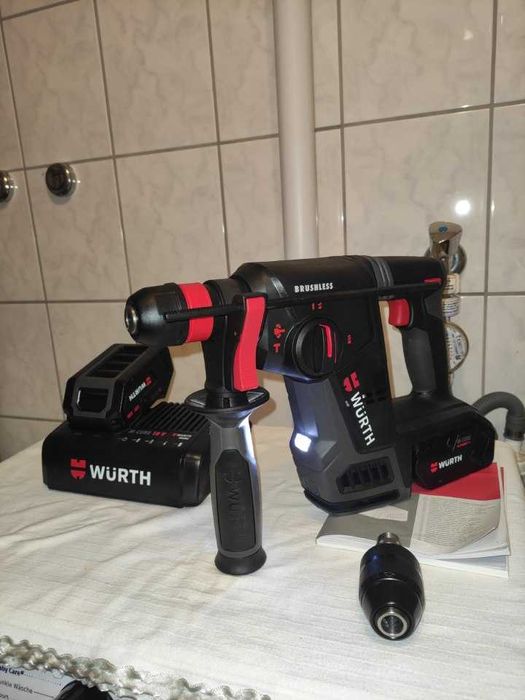 Würth Rotopercutor SDS Plus cu 2 acumulatori 5 Ah,încărcător rapid.