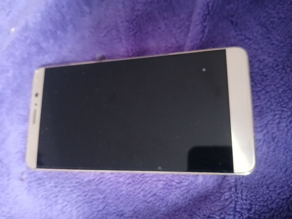 Huawei mate 9  .2019