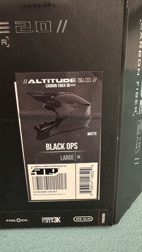 Cască Enduro Altitude 2.0 Carbon Fiber 3K Black Ops mărimea L ca nouă