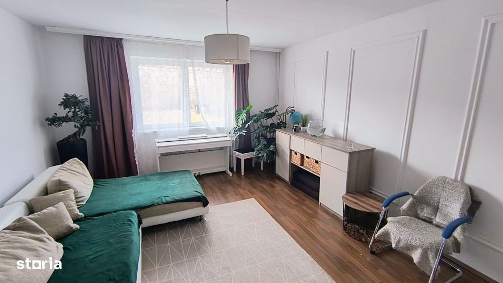 Casa cu curte 110 mp utili, teren 750 mp, prosumator