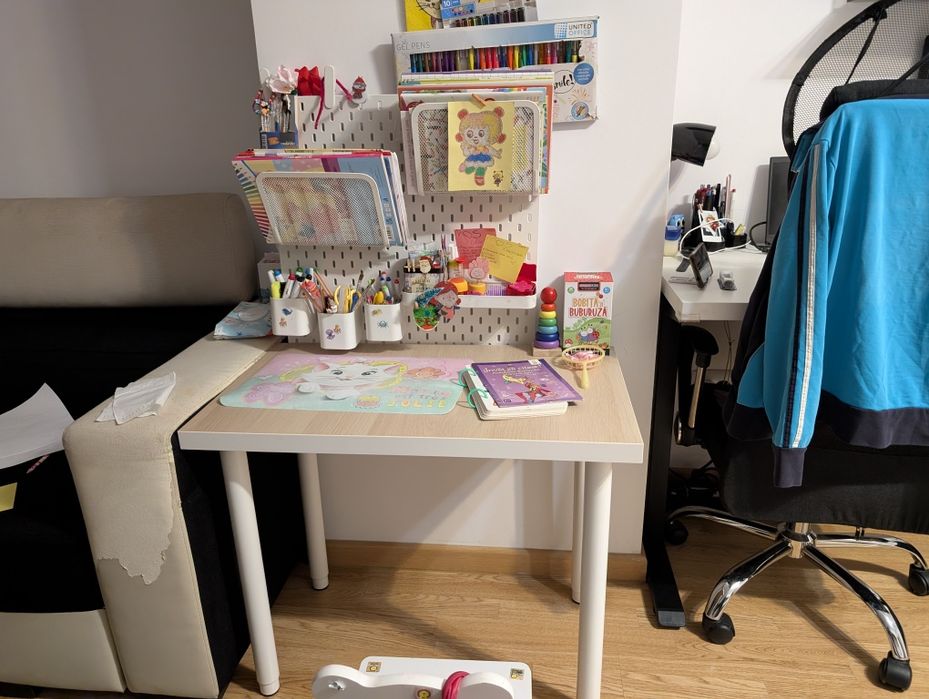 Set masa si 2 scaune