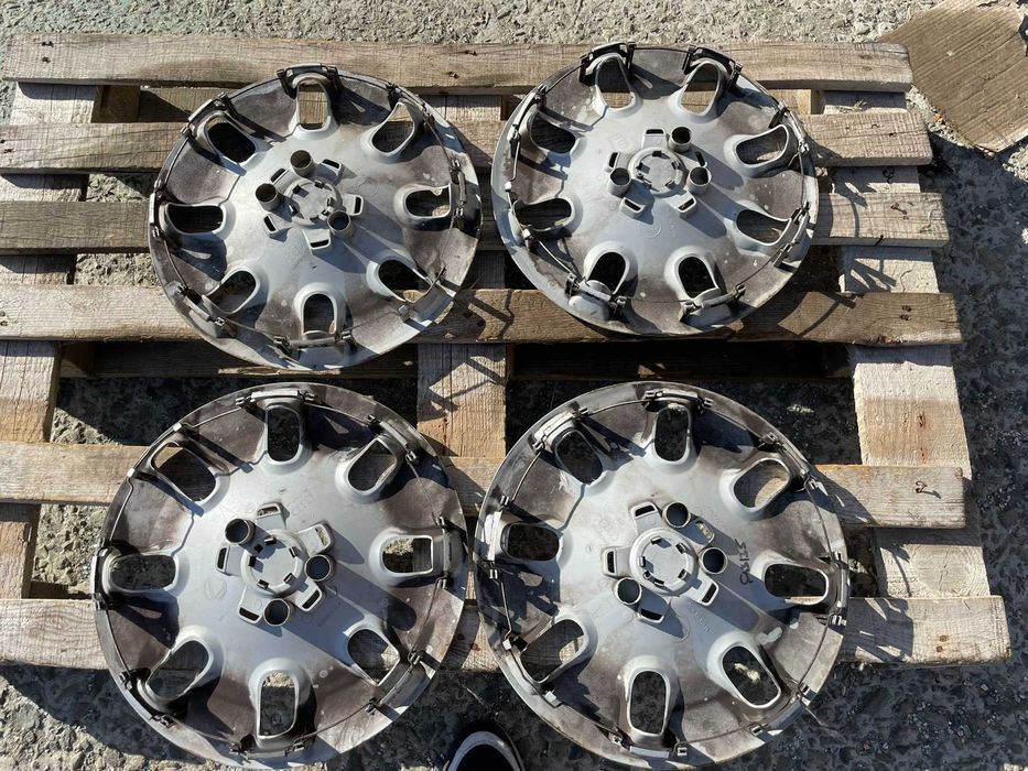 15 цола Тасове за Audi A1 A2 Ауди А1 Оригинални 8X0601147