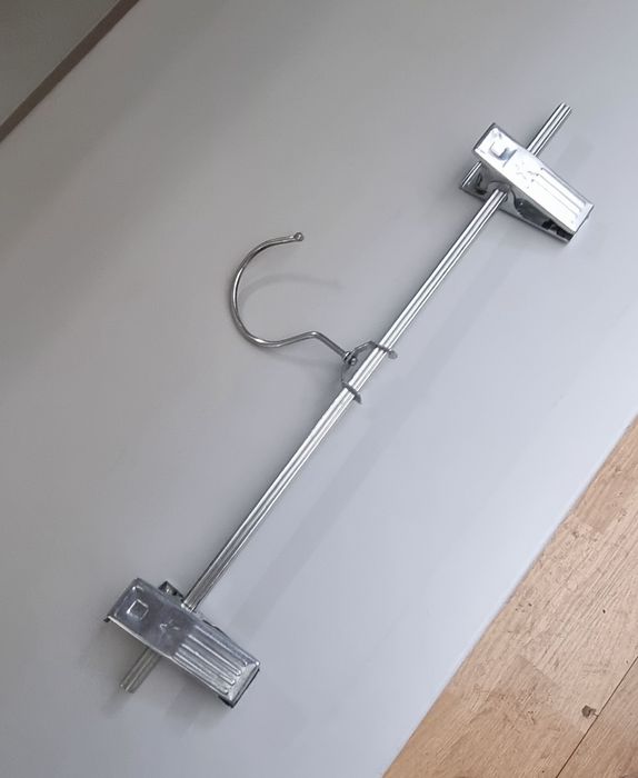 Вешалки с зажимами. 1 шт 20 тенге