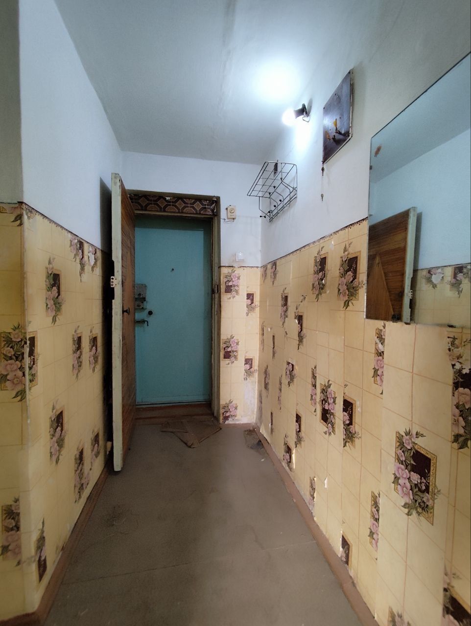 Продаётся 1 комнатная квартира на РАДУГЕ