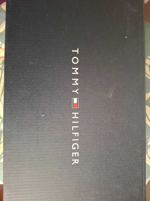Adidasi Tommy Hilfiger