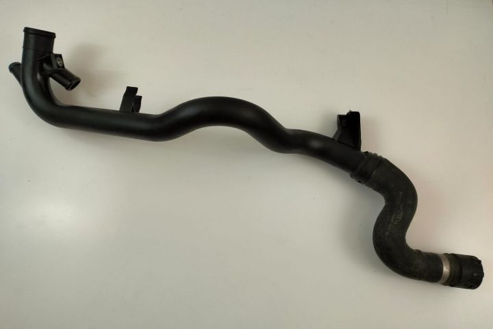 Conducta apa Audi A4 cod 03l121071b  03l121071b Audi A4  seria