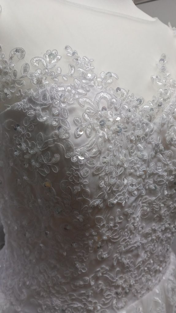 Rochie mireasă nouă