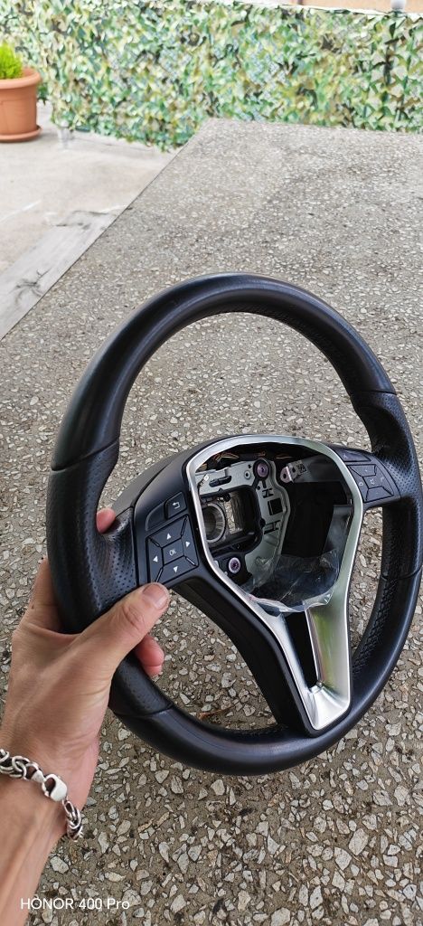 Волан за Mercedes W204 Фейс