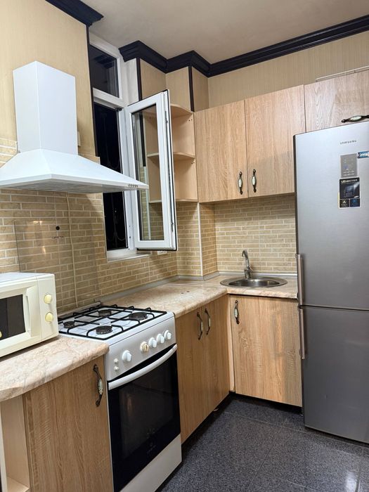 Срочно Продаётся Квартира Ц-13. 2/2/4 Ор-р Ресторан QUADRO