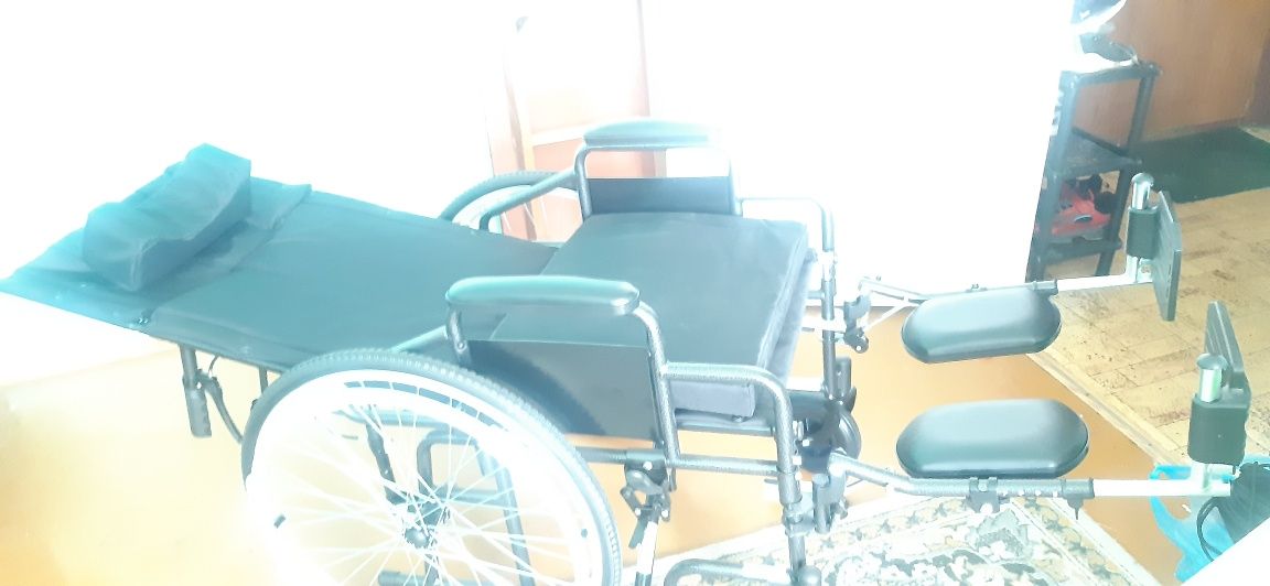 Инвалидная коляска комнатная новая