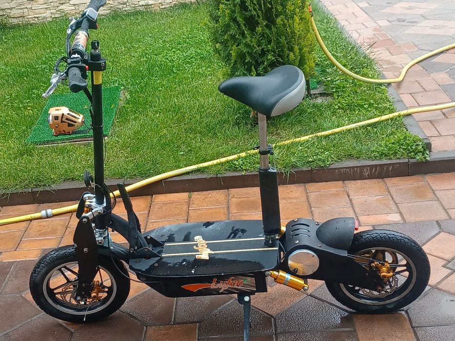 Scuter electric foarte puternic ,merge cu 50 km/ ora și o autonom  65