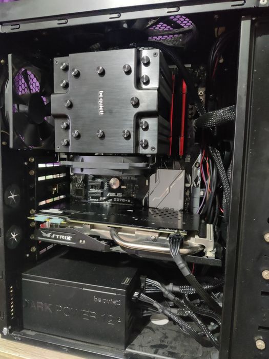 Vând calculator PC gaming