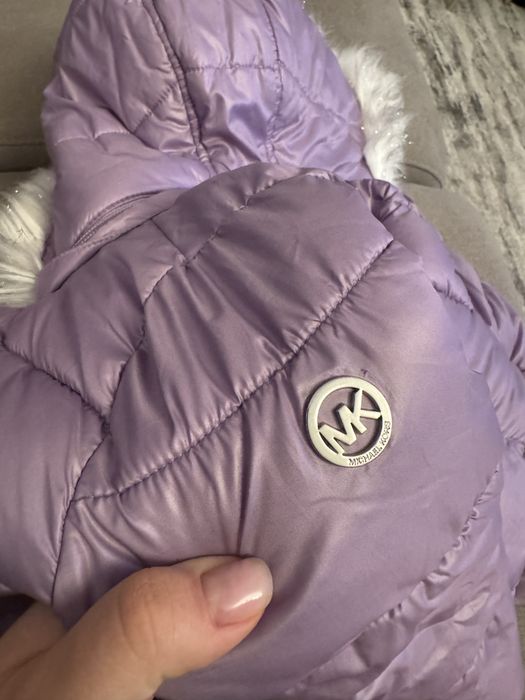 Geaca michael kors 2 ani