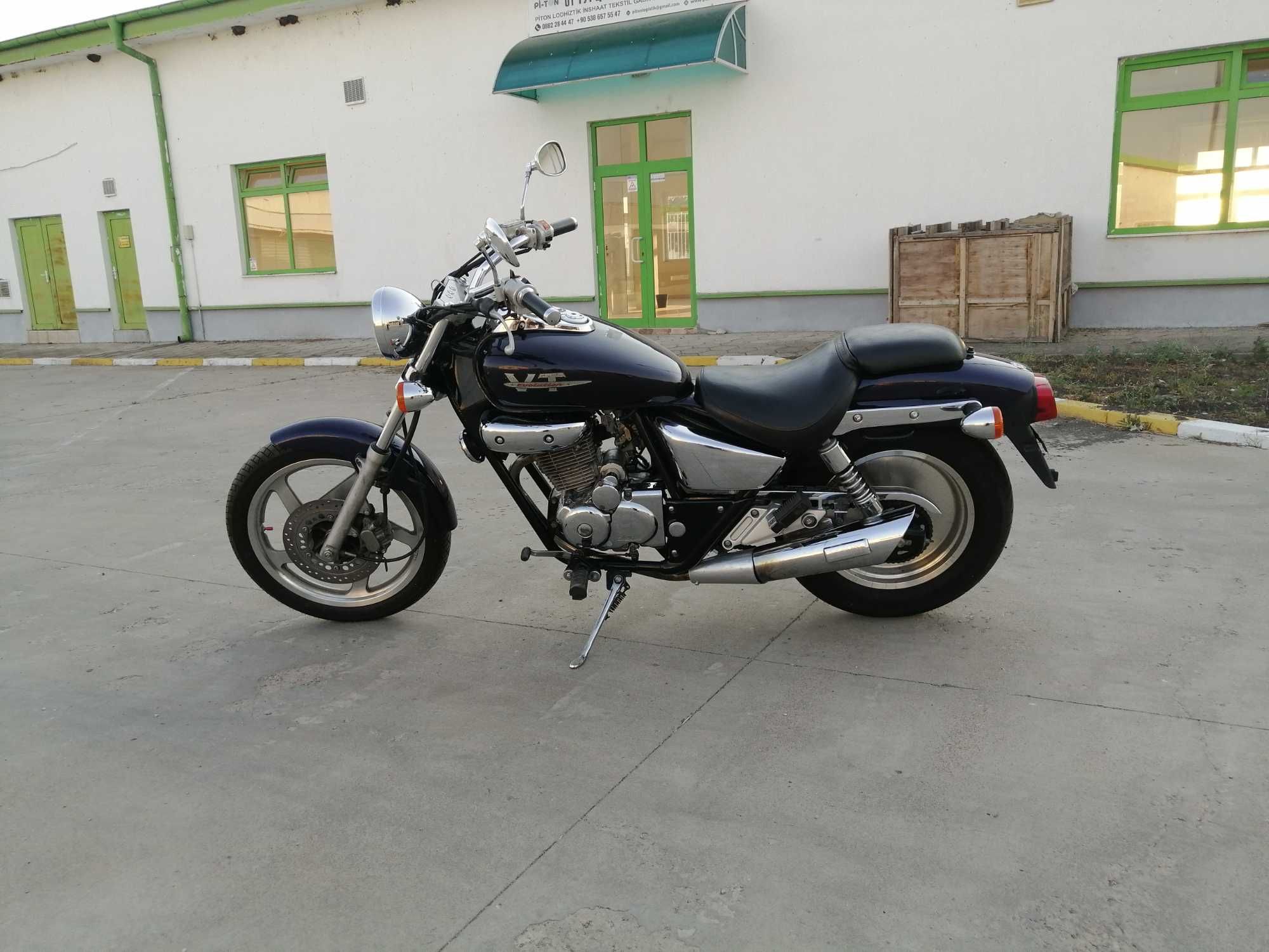 Мотор Чопър Daelim VT125