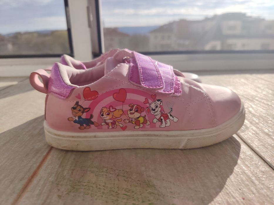 Обувки момиче 28 р