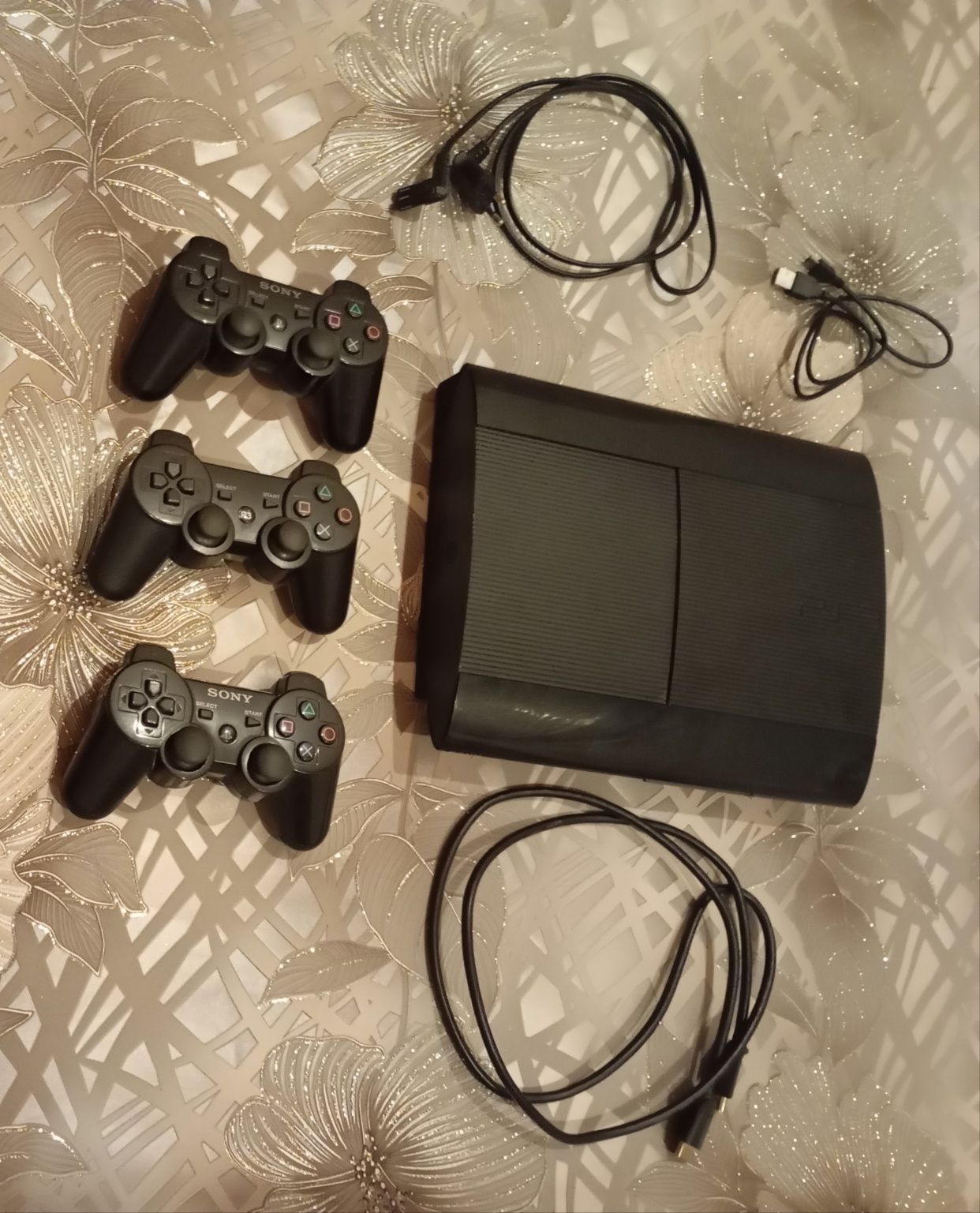 Play Station Super Slim 3 с комплектом