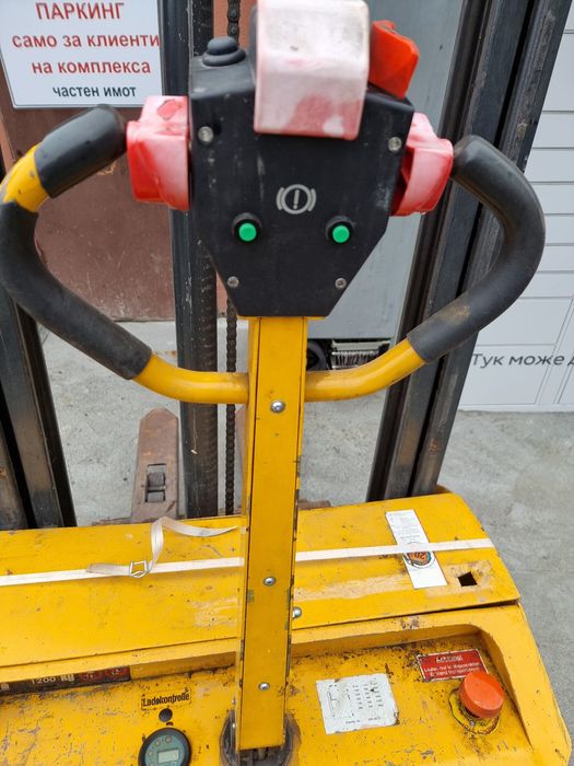 Зарядно за електрокар  стакер палетна количка